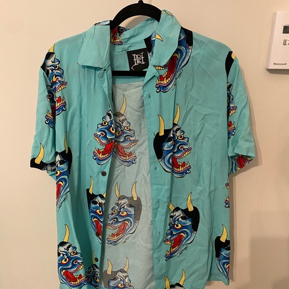 Ed Hardy devil face button down - Picture 1 of 2